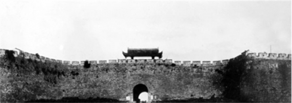 仪凤门